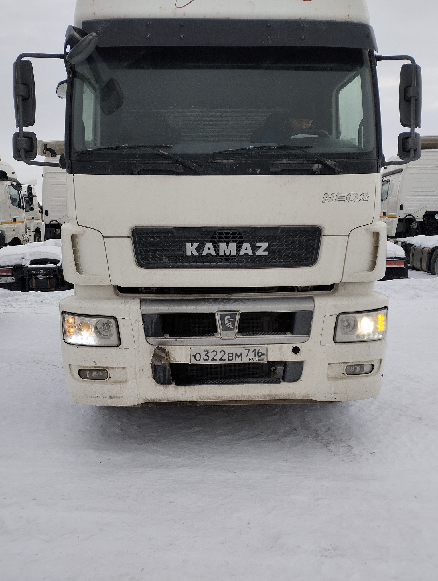 Седельный тягач КАМАЗ 5490-801-DC (газодизель) 2021 г.