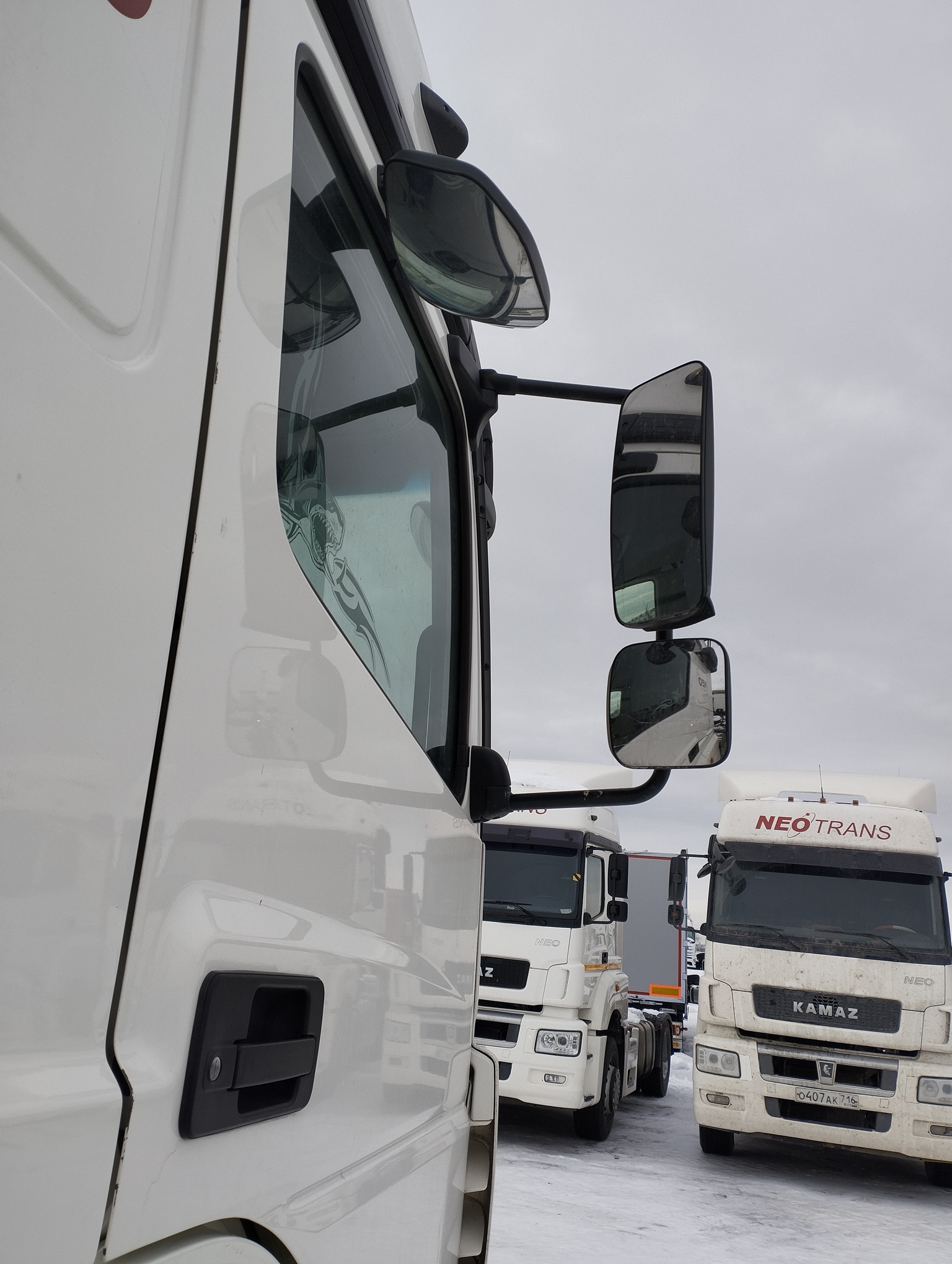 Седельный тягач КАМАЗ 5490-801-DC (газодизель) 2021 г. - фото 10