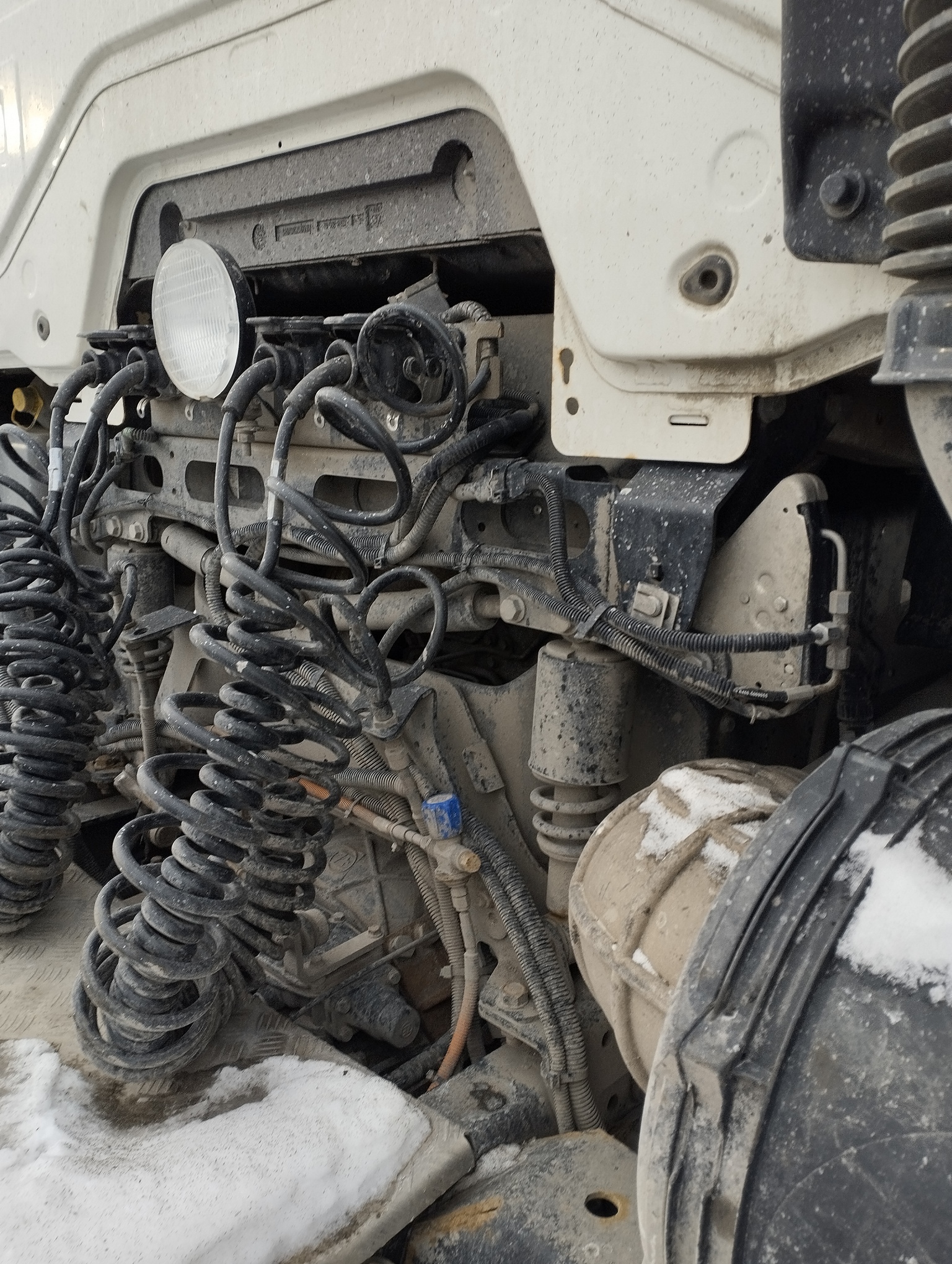 Седельный тягач КАМАЗ 5490-801-DC (газодизель) 2021 г. - фото 14