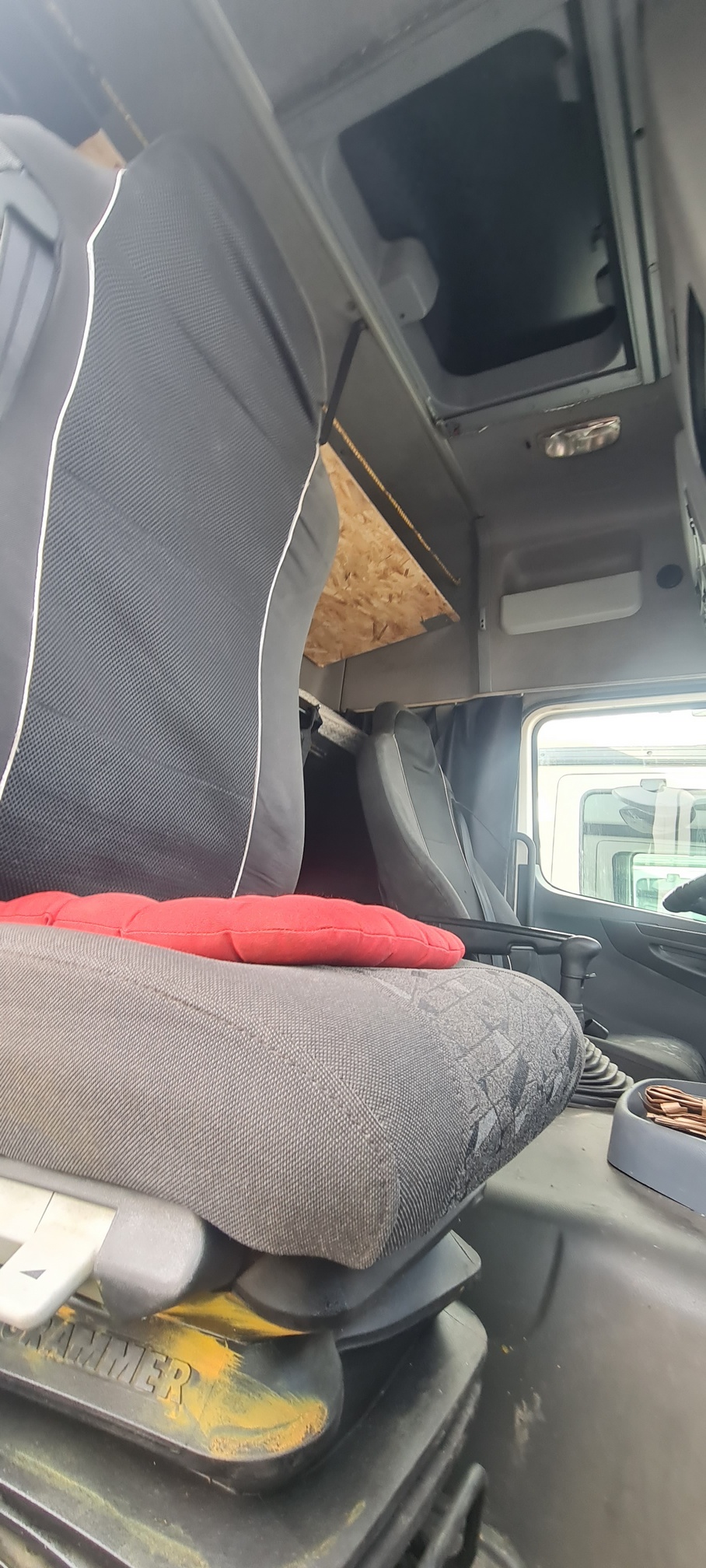 Седельный тягач КАМАЗ 5490-80802-90(5P) (СПГ) 2021 г. - фото 7