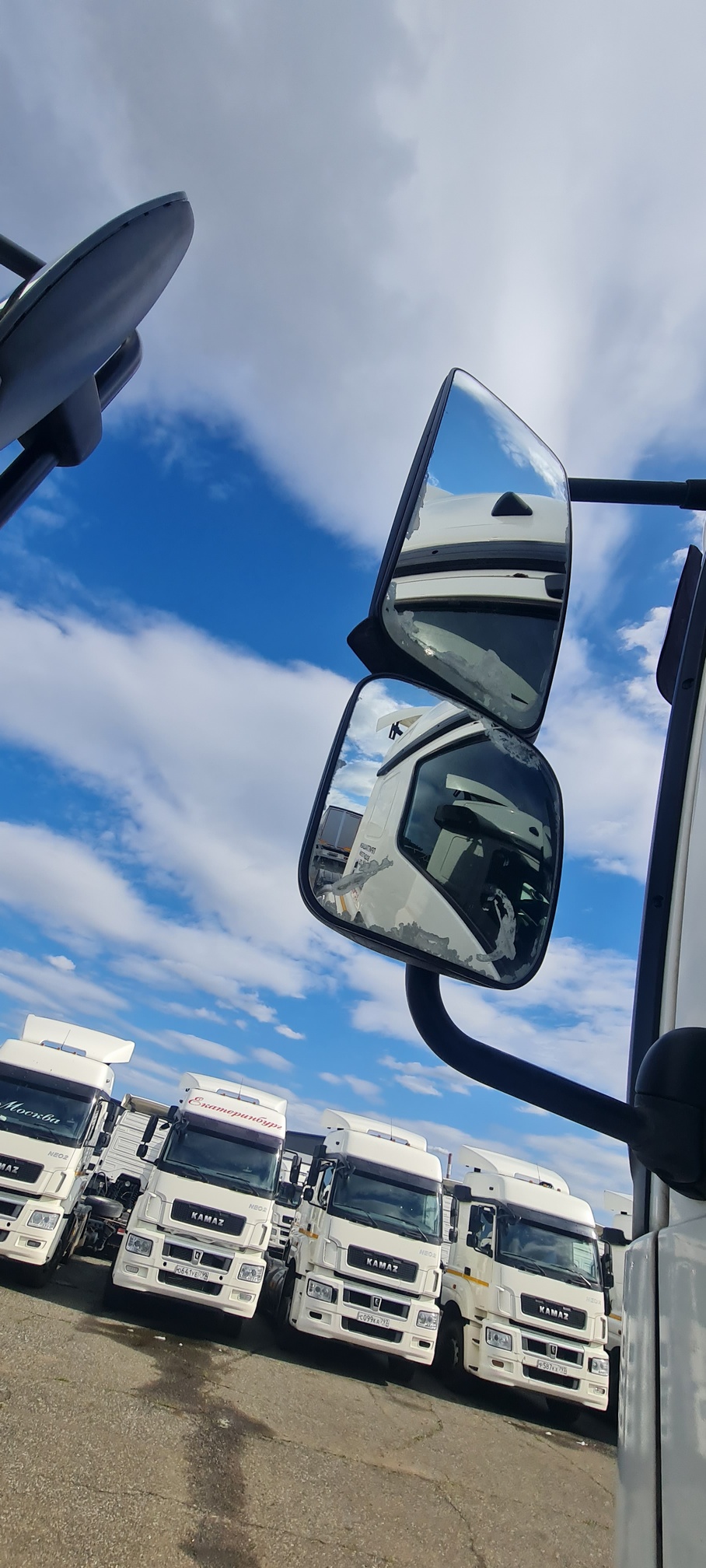 Седельный тягач КАМАЗ 5490-80802-90(5P) (СПГ) 2021 г. - фото 25