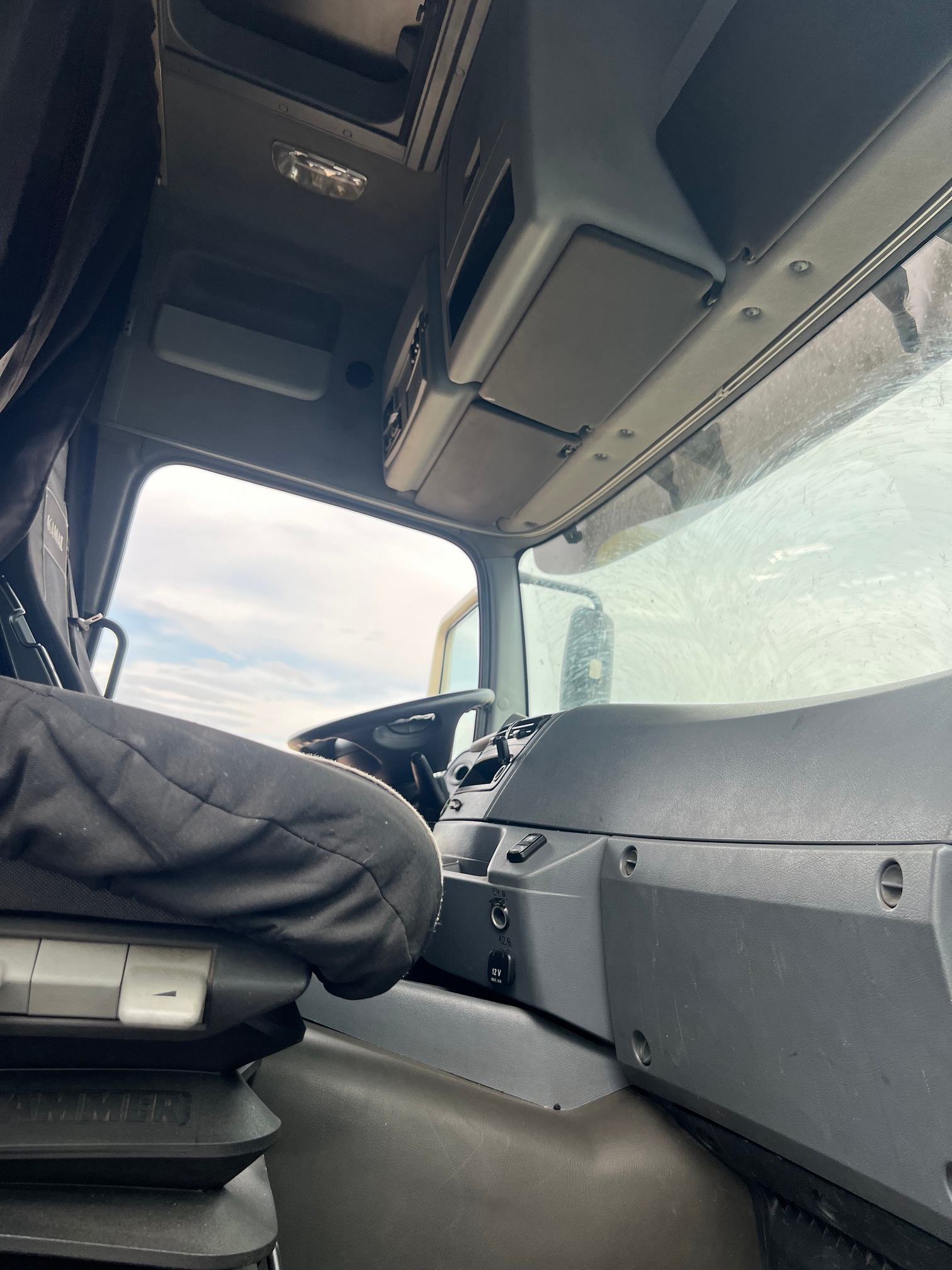 Седельный тягач КАМАЗ 5490-80802-90(5P) (СПГ) 2021 г. - фото 2