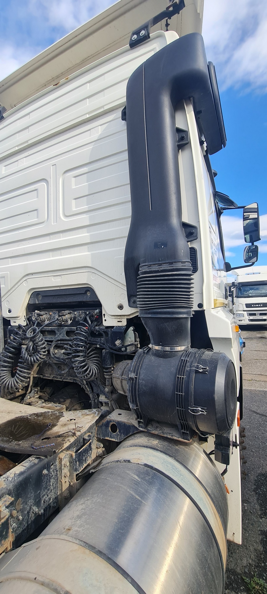Седельный тягач КАМАЗ 5490-80802-90(5P) (СПГ) 2021 г. - фото 15