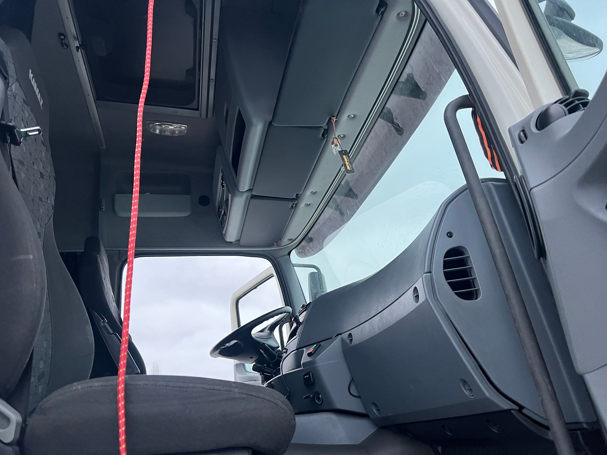 Седельный тягач КАМАЗ 5490-033-87 (S5) 2021 г. - фото 3