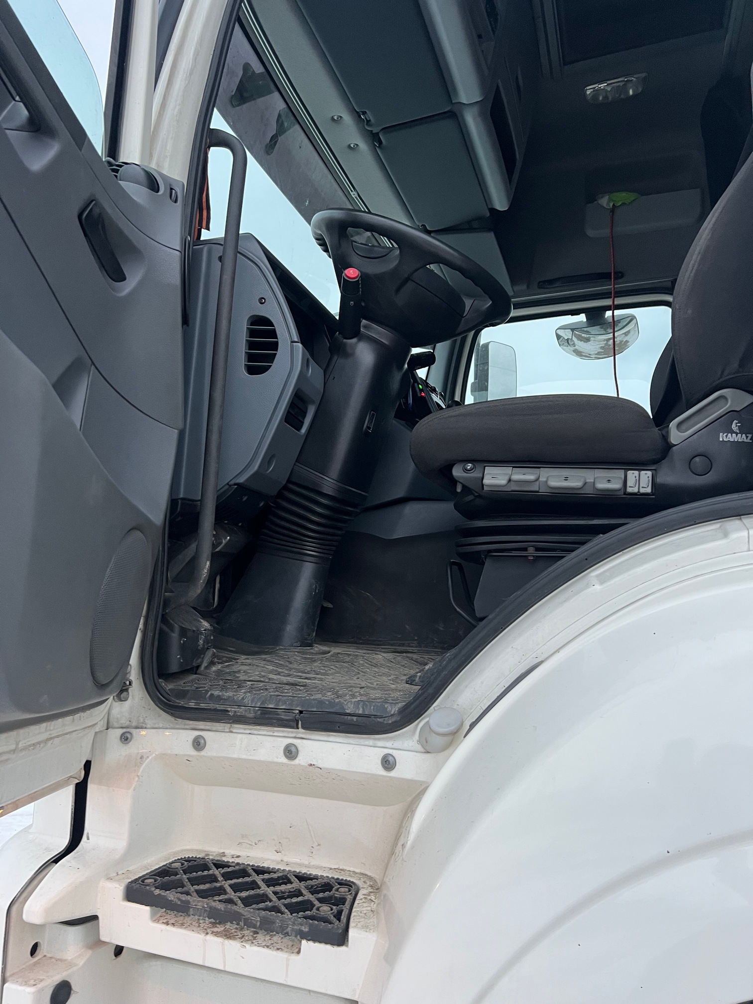 Седельный тягач КАМАЗ 5490-033-87 (S5) 2021 г. - фото 13