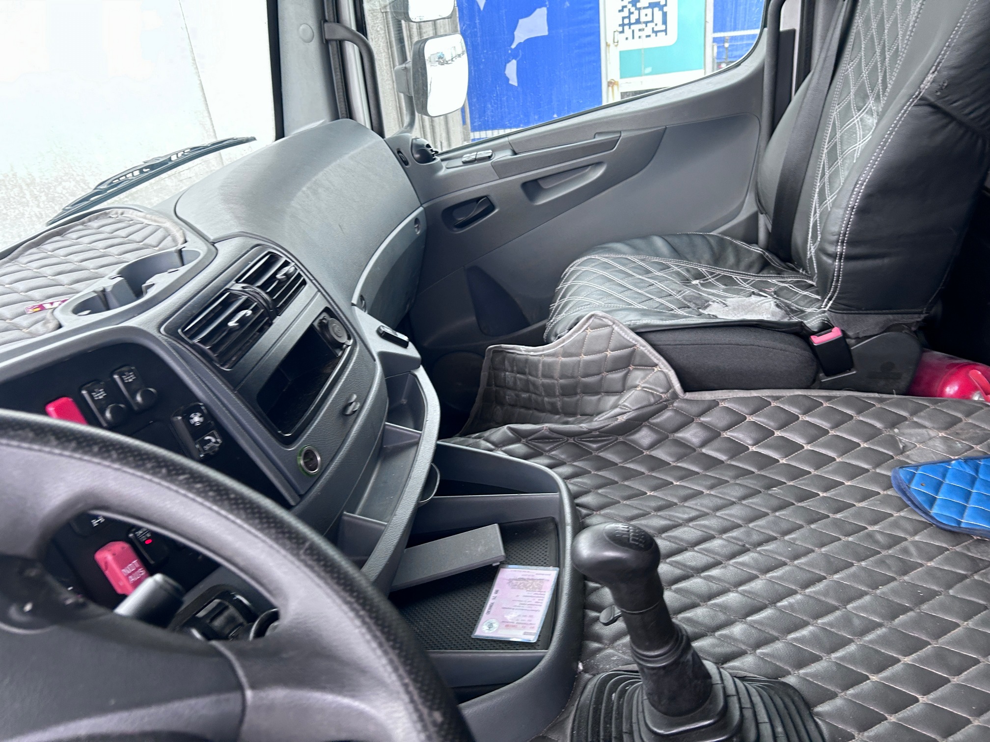 Седельный тягач КАМАЗ 5490-80802-90(5P) (СПГ) 2022 г. - фото 24