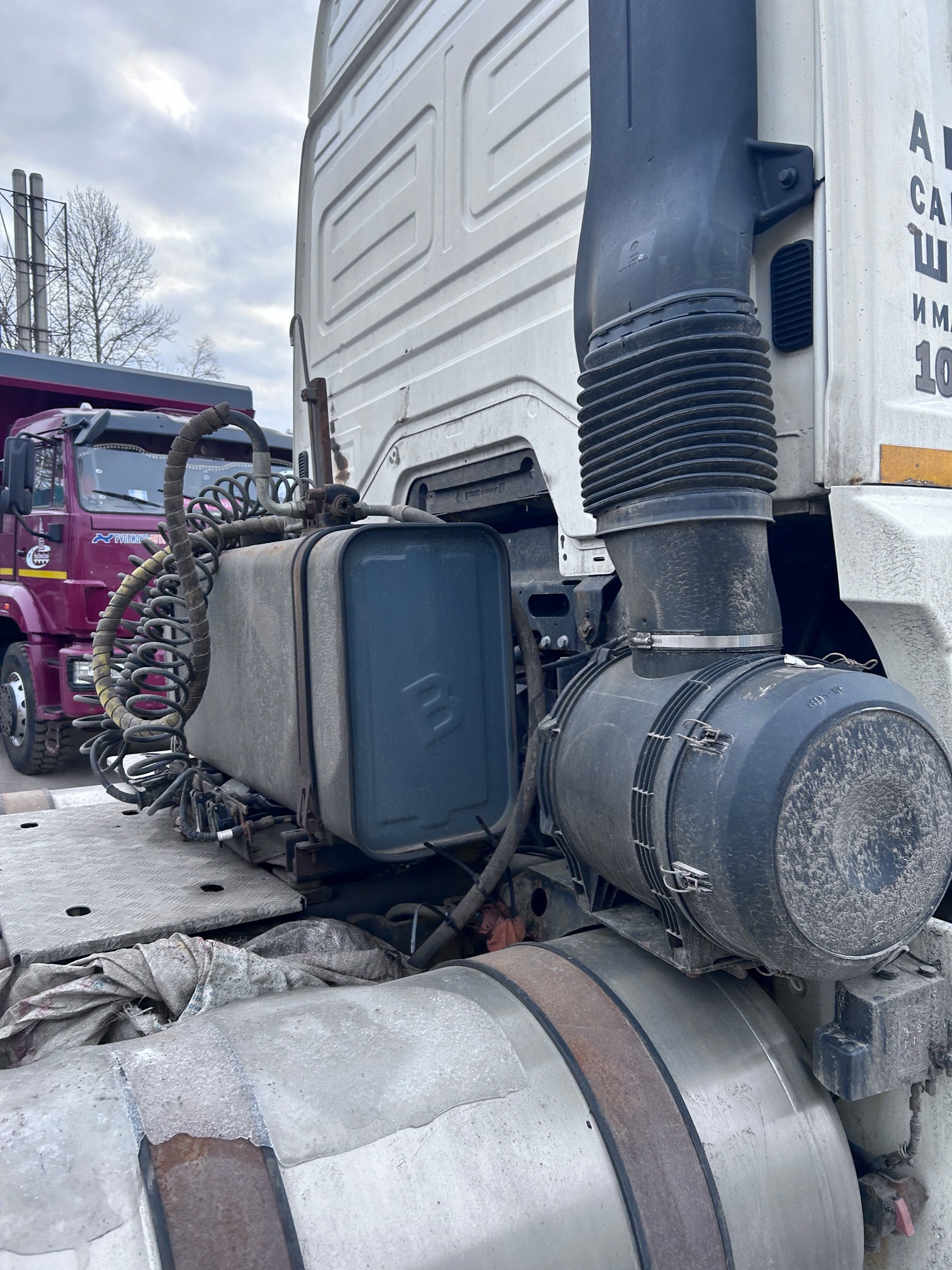 Седельный тягач КАМАЗ 5490-80802-90(5P) (СПГ) 2022 г. - фото 13