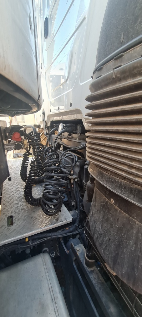 Седельный тягач КАМАЗ 54901-014-94 2022 г. - фото 15