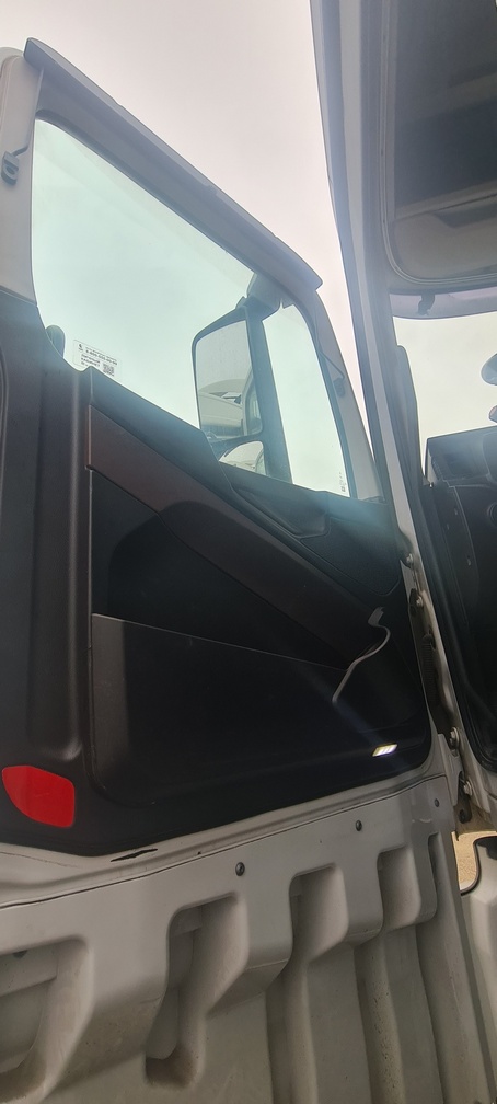 Седельный тягач КАМАЗ 54901-014-94 2022 г. - фото 20