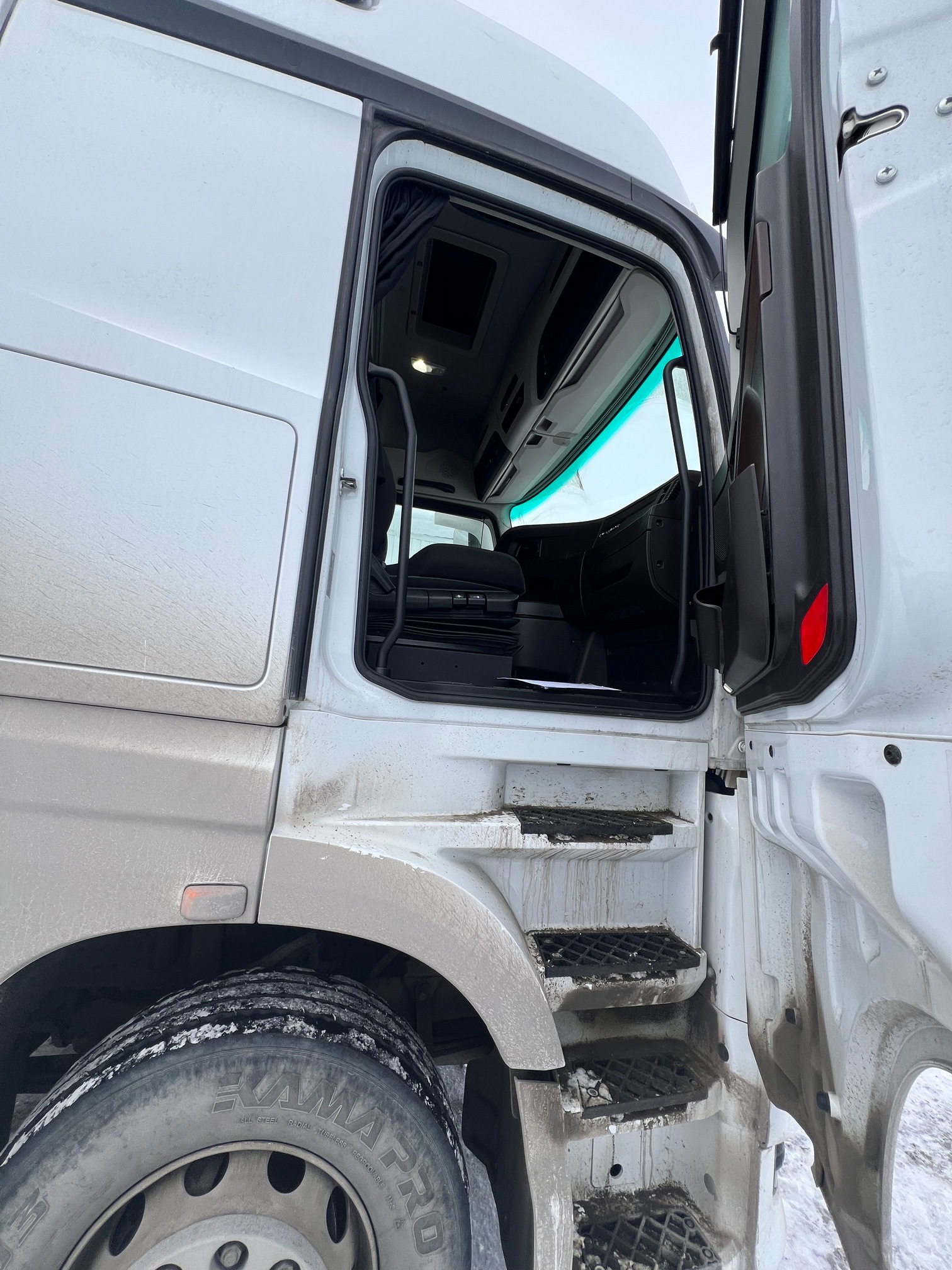 Седельный тягач КАМАЗ 54901-70014-СА 2024 г. - фото 2