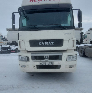 Седельный тягач КАМАЗ 5490-801-DC (газодизель)