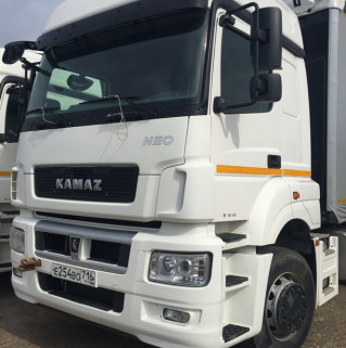 Седельный тягач КАМАЗ 5490-892-DC (газодизель)