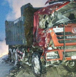 Shacman (Shaanxi) SX* 6x6 Самосвал