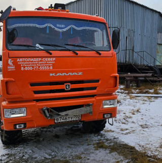 Кран центр "КАМАЗ" 659100 на шасси КамАЗ 43118 6x6 Бортовой с КМУ