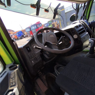 Shacman (Shaanxi) SX* 8x4 Самосвал