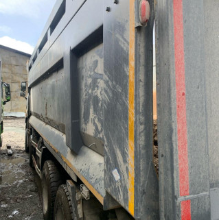 FAW J6 8x4 Самосвал