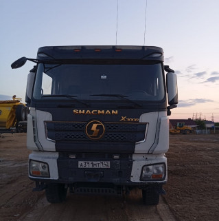Shacman (Shaanxi) SX* 8x4 Самосвал