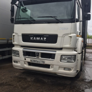 Седельный тягач КАМАЗ 5490-892-DC (газодизель)