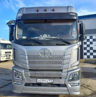 FAW JH6 4x2 Седельный тягач