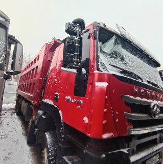 HONGYAN 908 8x4 Самосвал
