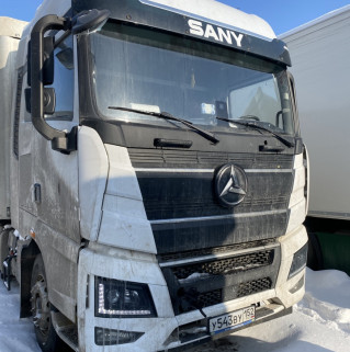 SANY D* 4x2 Седельный тягач