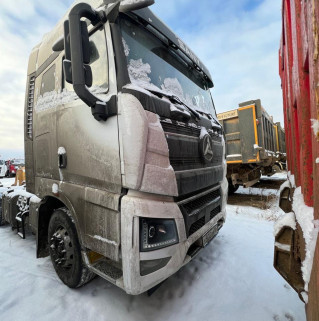 SANY D* 4x2 Седельный тягач