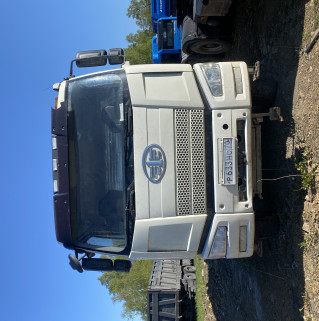 FAW J6 8x4 Самосвал