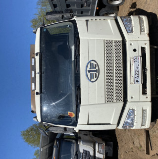 FAW J6 8x4 Самосвал