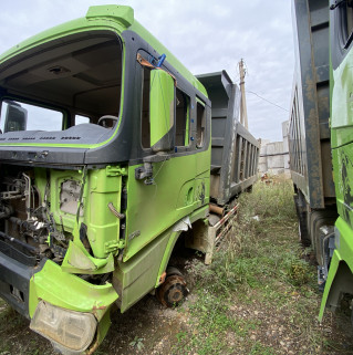 Shacman (Shaanxi) SX* 6x6 Самосвал