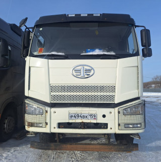 FAW J6 8x4 Самосвал