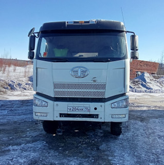 FAW J6 8x4 Самосвал