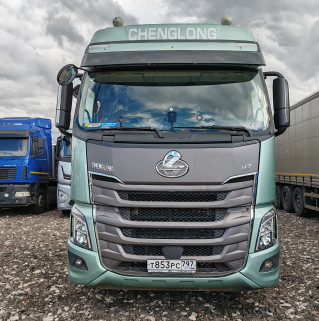 CHENGLONG H7 4x2 Седельный тягач