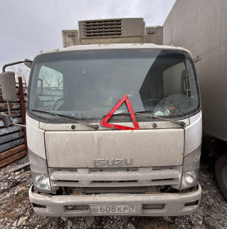 Isuzu ELF 9.5 (NQR) Изотермический/рефрижератор с гидробортом