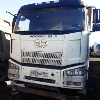 FAW J6 8x4 Самосвал