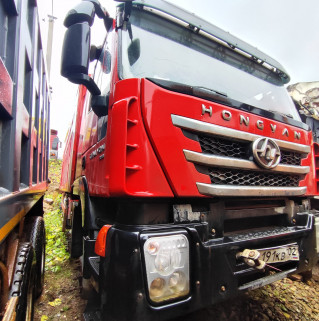HONGYAN 908 8x4 Самосвал