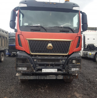 SITRAK C7H MAX 8x4 Самосвал