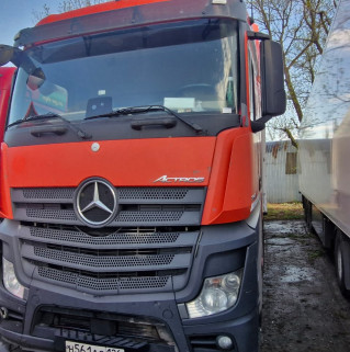 Mercedes-Benz Actros 6x2 Седельный тягач