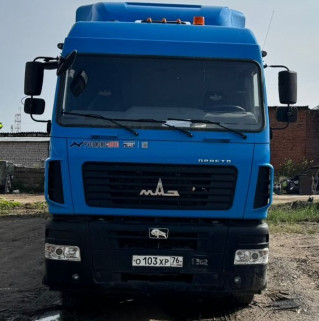 МАЗ 6430 6x4 Седельный тягач