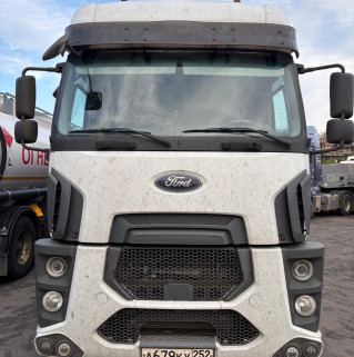 Ford Cargo 4x2 Седельный тягач