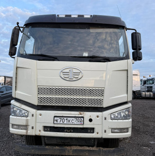 FAW J6 8x4 Самосвал