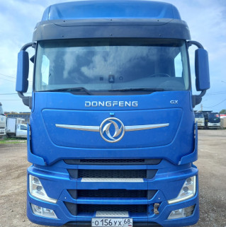 DongFeng DFH 4x2 Седельный тягач