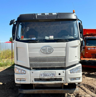 FAW J6 8x4 Самосвал