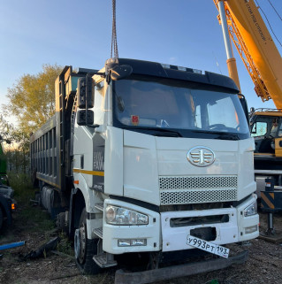 FAW J6 8x4 Самосвал