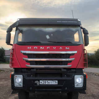 HONGYAN 908 8x4 Самосвал