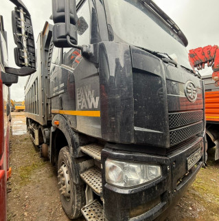 FAW J6 8x4 Самосвал