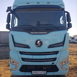 Shacman (Shaanxi) SX* 4x2 Седельный тягач