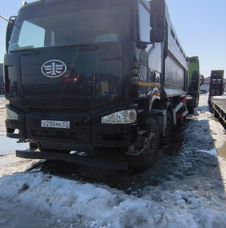 FAW J6 8x4 Самосвал