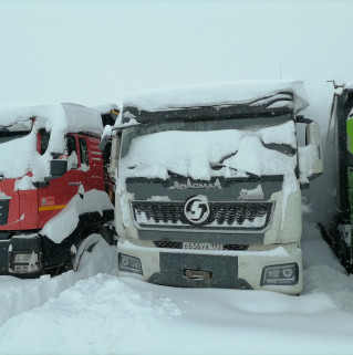 Shacman (Shaanxi) SX* 8x4 Самосвал