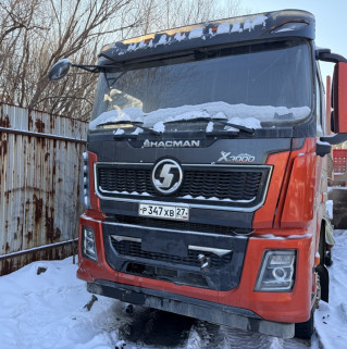 Shacman (Shaanxi) SX* 6x6 Седельный тягач
