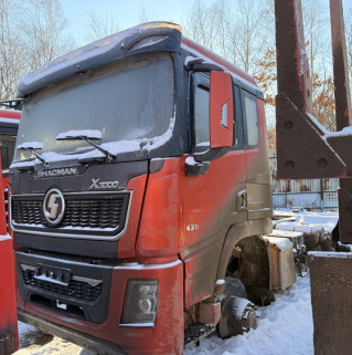 Shacman (Shaanxi) SX* 6x6 Седельный тягач